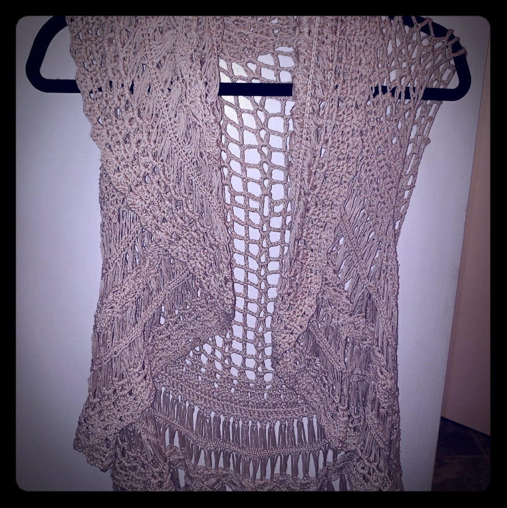 Knit net vest